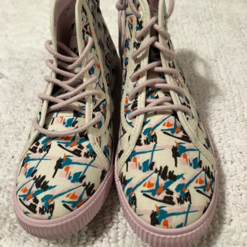 Toms Camarillo Floral Abstract size 6